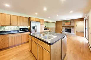 4049 Grandview Ave, Gurnee, IL 60031 - Photo 8