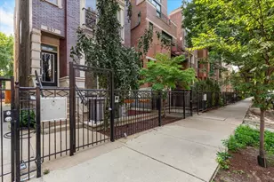 867 N Hermitage St, Chicago, IL 60622 - Photo 1