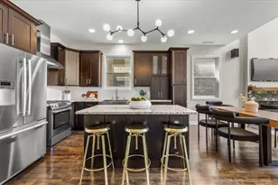 867 N Hermitage St, Chicago, IL 60622 - Photo 8