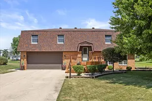 1504 Fulton St, Streator, IL 61364 - Photo 1