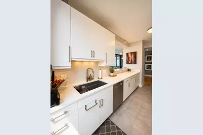 600 N Lake Shore Drive #3301, Chicago, IL 60611 - Photo 10