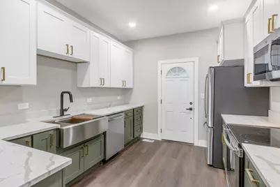 3823 W Wabansia Avenue, Chicago, IL 60647 - Photo 8