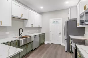 3823 W Wabansia Ave, Chicago, IL 60647 - Photo 8