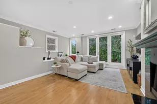 1022 N Wood St, Chicago, IL 60622 - Photo 4