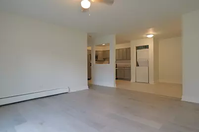 143 W Elk Trail #141, Carol Stream, IL 60188 - Photo 8