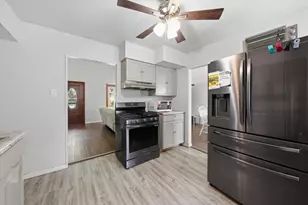 403 Rutledge St, Park Forest, IL 60466 - Photo 20