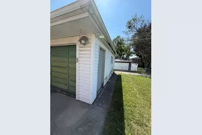 15126 Irving Avenue, Dolton, IL 60419 - Photo 30