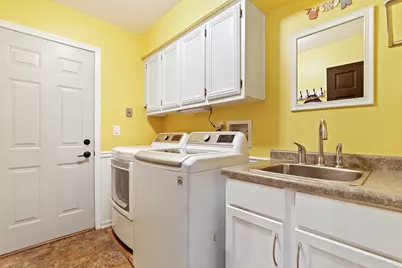 2686 Le Baron Court, Geneva, IL 60134 - Photo 12