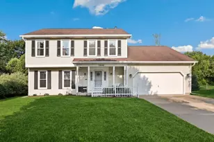 2686 Le Baron Ct, Geneva, IL 60134 - Photo 1