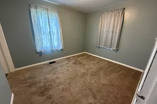 536 Dwight St, Kewanee, IL 61443 - Photo 16