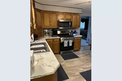 1910 Oakland Avenue, Crest Hill, IL 60403 - Photo 2