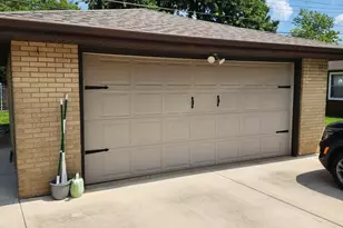 1910 Oakland Ave, Crest Hill, IL 60403 - Photo 16