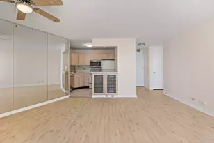 2626 N Lakeview Ave, Chicago, IL 60614 - Photo 4