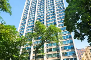 336 W Wellington Ave, Chicago, IL 60657 - Photo 1