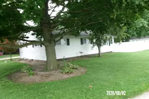 118 N Indiana St, Milford, IL 60953 - Photo 6