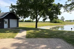 136 N St Louis St, Elwood, IL 60421 - Photo 20