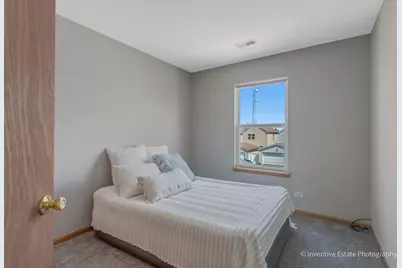 2028 Grayhawk Drive, Aurora, IL 60503 - Photo 12