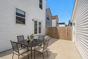 2028 Grayhawk Dr, Aurora, IL 60503 - Photo 24