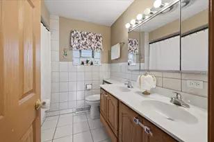 4850 Michigan Ave, Schiller Park, IL 60176 - Photo 18