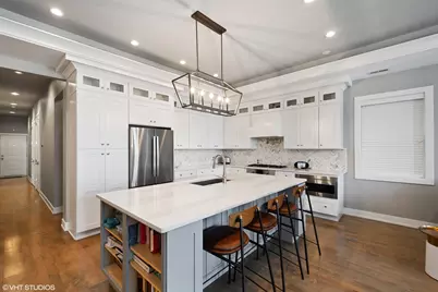 441 E Oakwood Boulevard #2, Chicago, IL 60653 - Photo 4