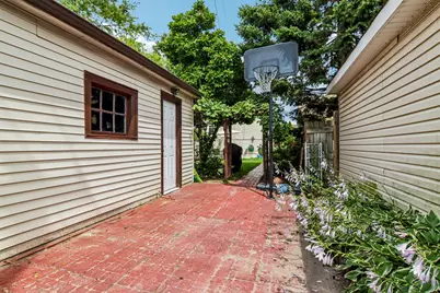 2842 N Mont Clare Avenue, Chicago, IL 60634 - Photo 34