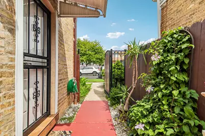 2842 N Mont Clare Avenue, Chicago, IL 60634 - Photo 30