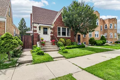 2842 N Mont Clare Avenue, Chicago, IL 60634 - Photo 2