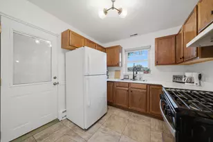 4400 Madison Ave, Brookfield, IL 60513 - Photo 10