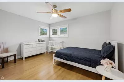8601 Saint Louis Avenue, Skokie, IL 60076 - Photo 14
