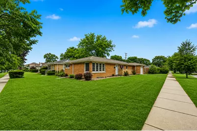 8601 Saint Louis Avenue, Skokie, IL 60076 - Photo 1