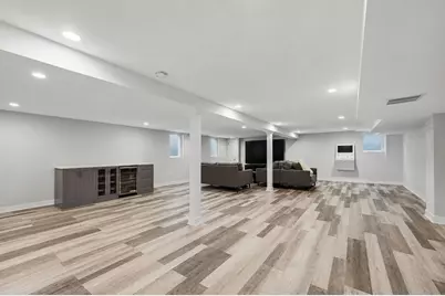 8601 Saint Louis Avenue, Skokie, IL 60076 - Photo 22