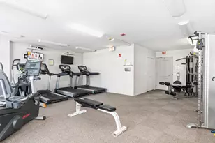 600 N Dearborn St, Chicago, IL 60654 - Photo 22