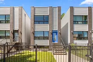 2544 W Warren Blvd, Chicago, IL 60612 - Photo 1