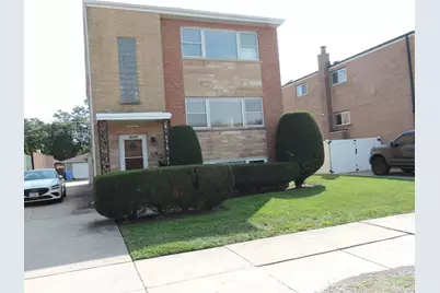 6329 W Touhy Avenue, Chicago, IL 60646 - Photo 2
