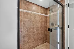 39W675 Goldenrod Dr, Saint Charles, IL 60175 - Photo 52
