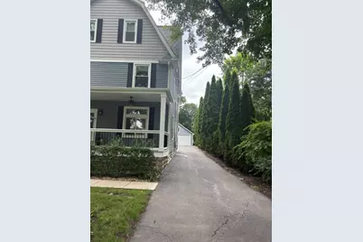 711 S 4th Street #1, Saint Charles, IL 60174 - Photo 2
