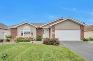 1449 Crooked Creek Dr, Beecher, IL 60401 - Photo 1
