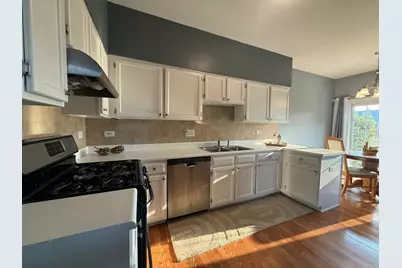 33 S Barton Trail, Batavia, IL 60510 - Photo 8