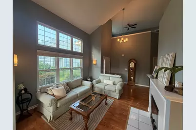 33 S Barton Trail, Batavia, IL 60510 - Photo 6