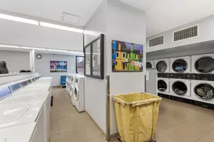 1030 N State St, Chicago, IL 60610 - Photo 16