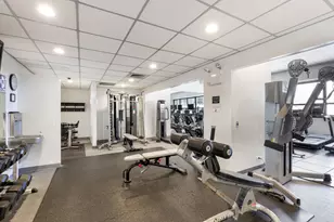 1030 N State St, Chicago, IL 60610 - Photo 14