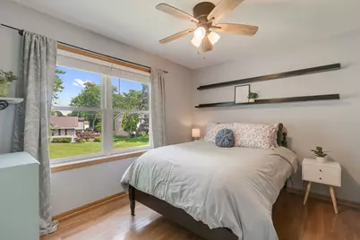 33672 N Greentree Road, Grayslake, IL 60030 - Photo 18