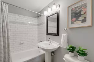 33672 N Greentree Rd, Grayslake, IL 60030 - Photo 14