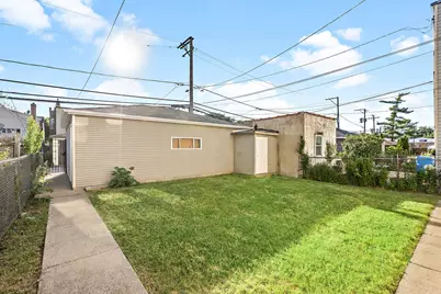 2322 N Kenneth Avenue, Chicago, IL 60639 - Photo 18
