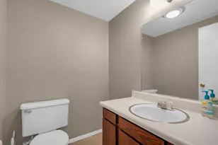 1933 Blackthorn Dr, Champaign, IL 61821 - Photo 16