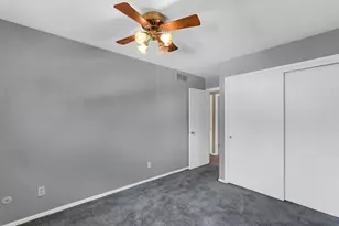 1933 Blackthorn Dr, Champaign, IL 61821 - Photo 20