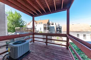 3240 N Racine Ave, Chicago, IL 60657 - Photo 10