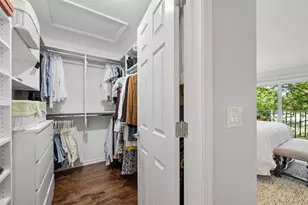 916 Enfield Dr, Northbrook, IL 60062 - Photo 10