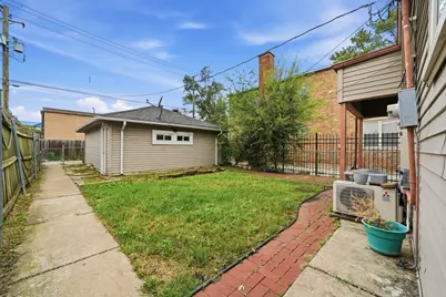 6506 S Keating Avenue, Chicago, IL 60629 - Photo 18