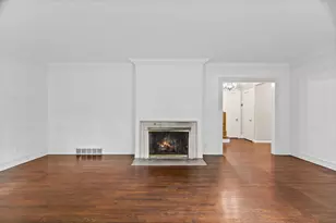 1367 Lincoln Ave S, Highland Park, IL 60035 - Photo 4